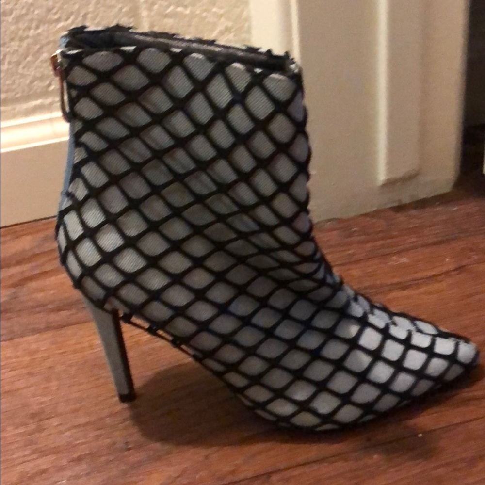 Size 7 heels blue and black